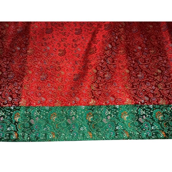Red Green Floral Brocade Table Runner 80" x 14 w/ Solid Green Backing Christmas - Picture 8 of 8